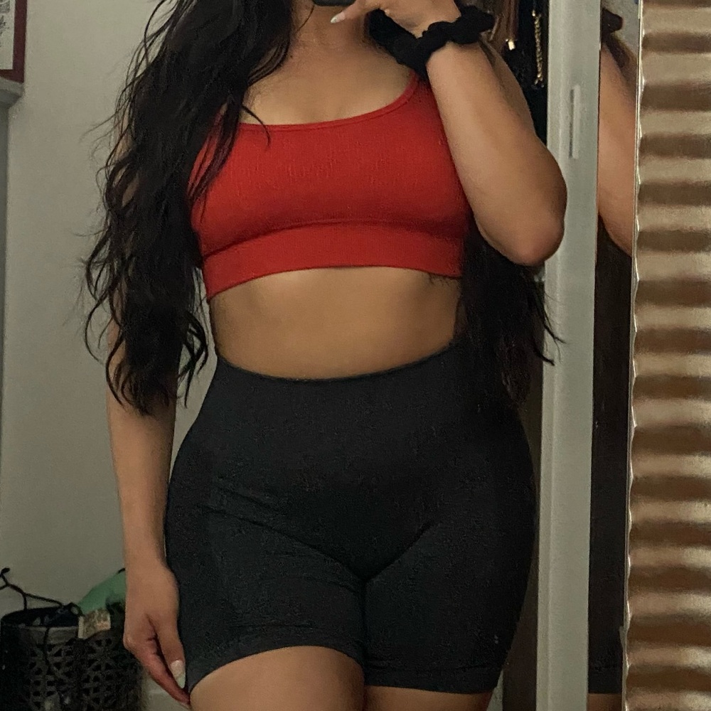 Women crop top workout size s